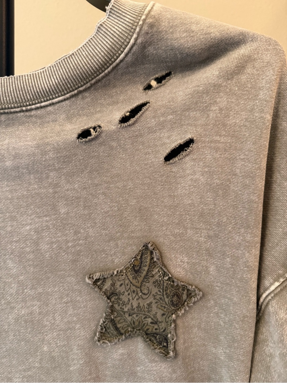 Relaxed Star Appliqué Women's oversized sweatshirt - army green - Picture 3 of 12